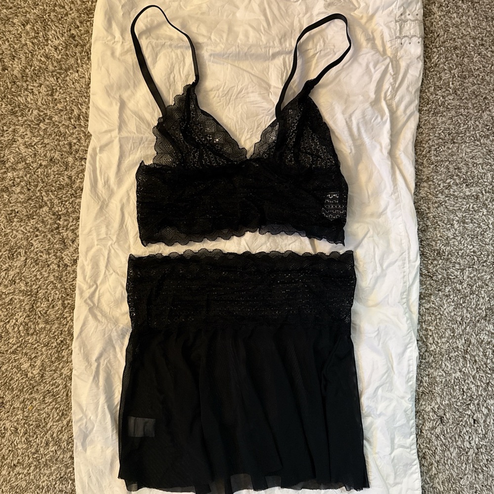 Elegant Black Lace Lingerie Set